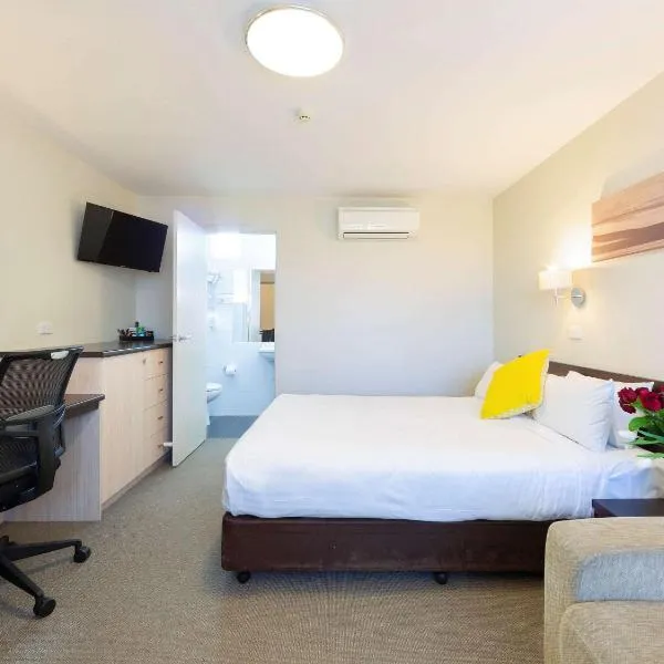 ibis Styles Canberra Tall Trees，位于Campbell的酒店