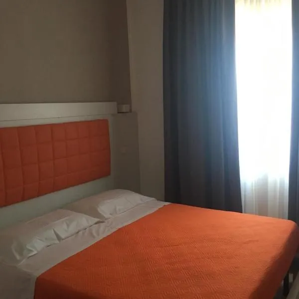 Piccolo Hotel Lamezia，位于圣欧费米亚拉默齐亚的酒店