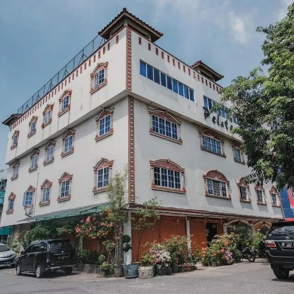Reddoorz near Nagoya Hill Mall Batam 5，位于巴淡岛中心的酒店