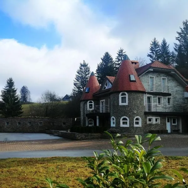 Gladiaterra Castle，位于Šentjošt nad Horjulom的酒店