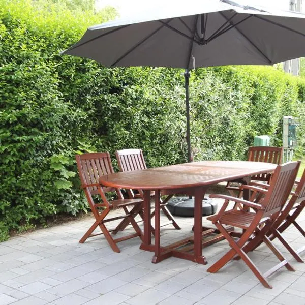 Velence Lake Apartman，位于加尔多尼的酒店