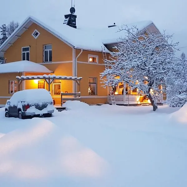 B&B Camp Ängra，位于Kårböle的酒店