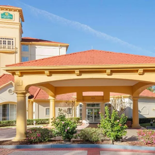 奥卡拉拉金塔旅馆及套房，位于Ocala Ridge的酒店