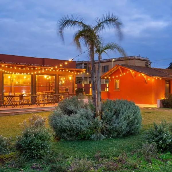 Domus Porto Di Traiano Resort，位于菲乌米奇诺的酒店