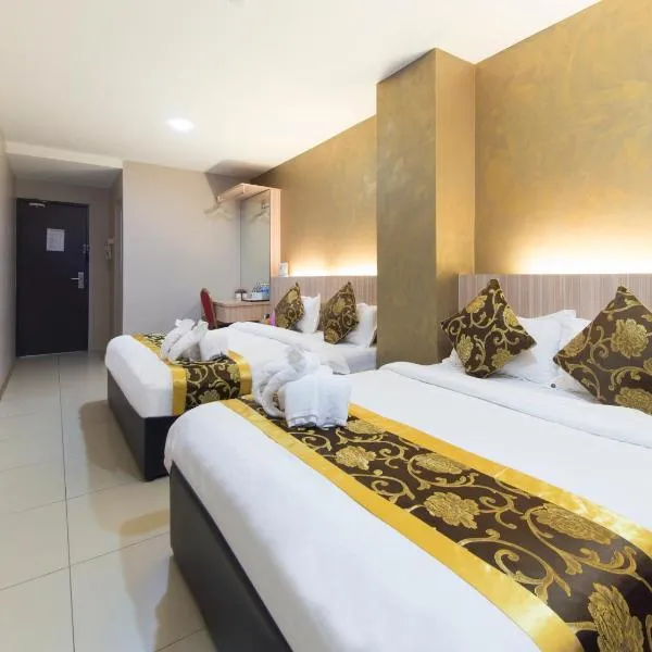 Top Garden Hotel，位于Kampong Parit Baharu的酒店