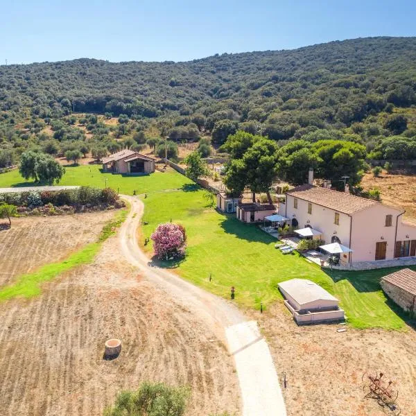 Podere Caprarecce Trilocale，位于塔拉莫内的酒店