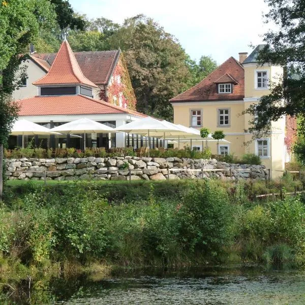 Landschloss Ernestgrün，位于纽奥本卢斯的酒店