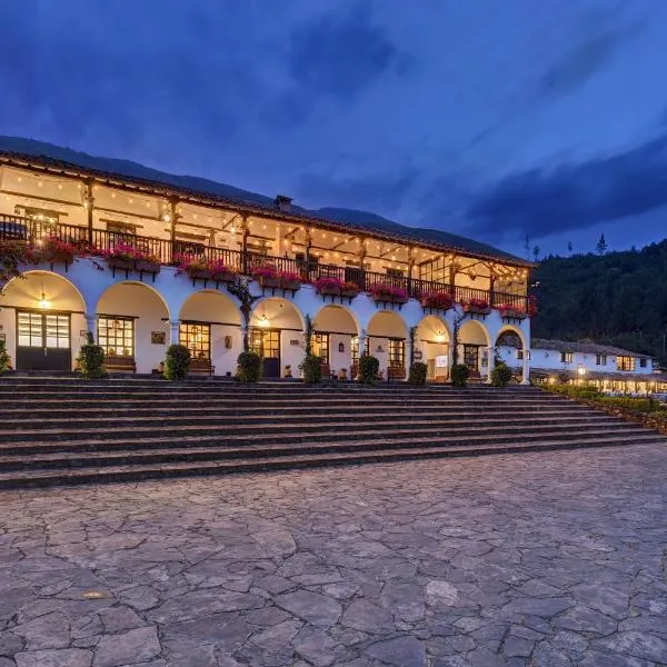 豪斯派德瑞阿杜若罗会议中心宾馆，位于Cucaita的酒店