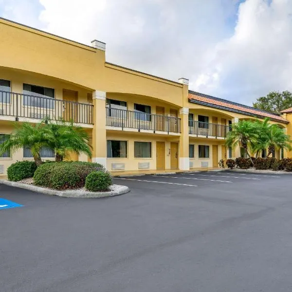 Comfort Inn Sun City Center - Ruskin - Tampa South，位于拉斯金的酒店