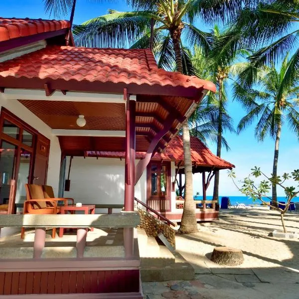 First Bungalow Beach Resort，位于查汶的酒店