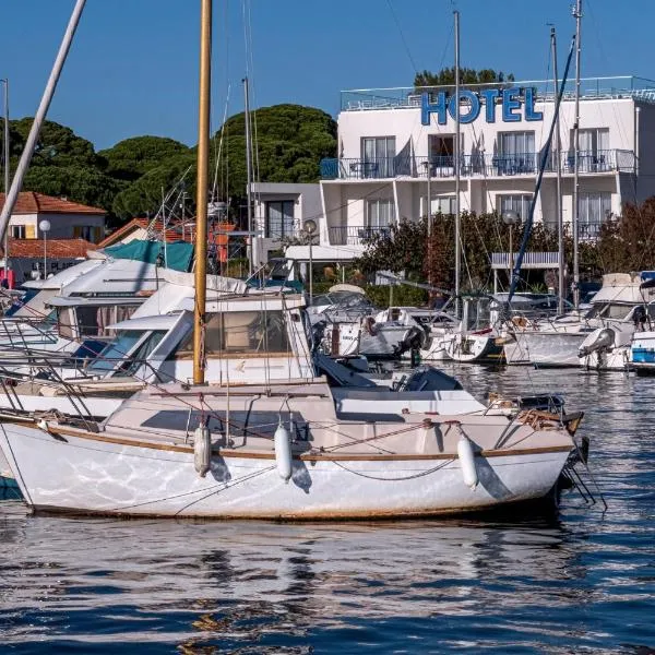 瑞珍酒店，位于Les Salins dʼHyères的酒店