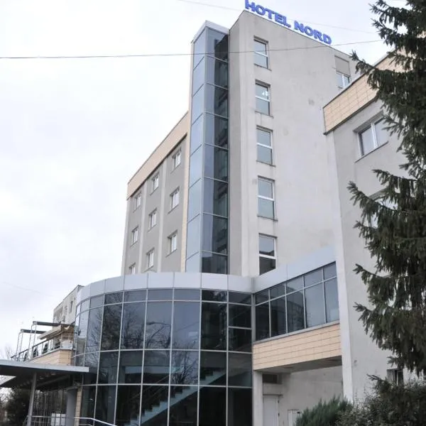 Hotel Nord，位于普洛耶什蒂的酒店