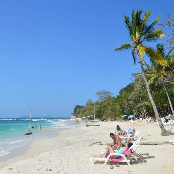 Sonny Island Resort，位于Punta Bajo Rico的酒店