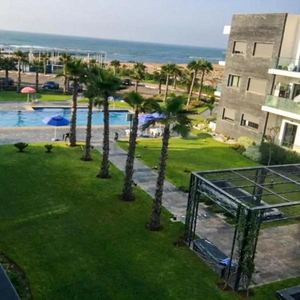 Charmant Appartement avec une vue imprenable，位于达布阿扎的酒店