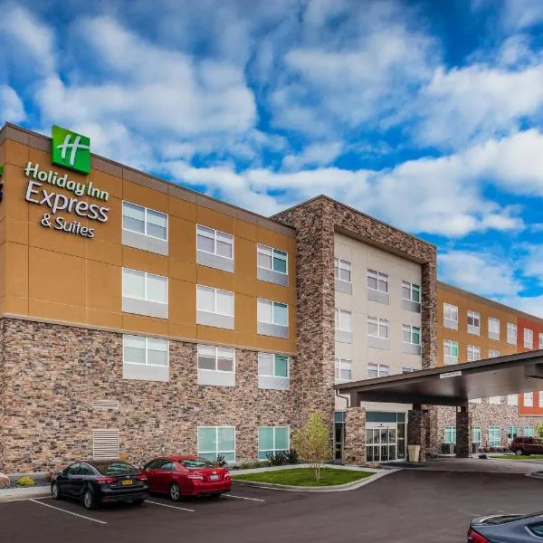 Holiday Inn Express & Suites - Rice Lake, an IHG Hotel，位于Cameron的酒店