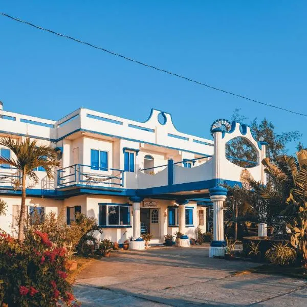 Club Monet Beachfront Resort by Cocotel，位于Balintagac的酒店