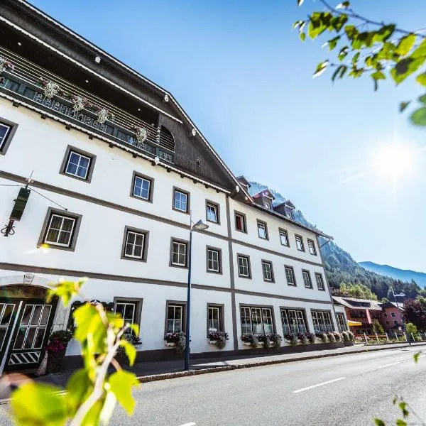 Landhotel Postgut - Tradition seit 1549，位于特翁的酒店
