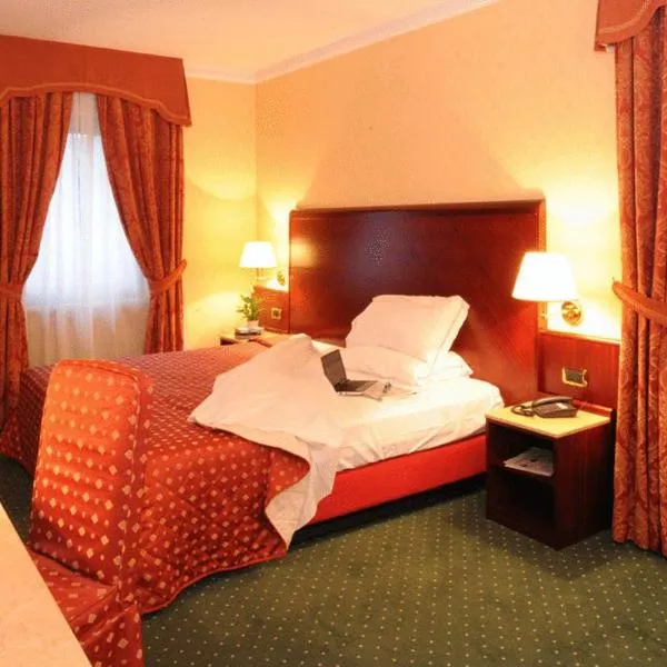 拉斯皮艾意大利酒店，位于沃尔塔曼托瓦纳的酒店