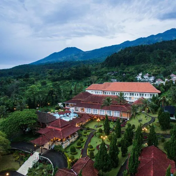 皇家塔瓦斯酒店和小屋，位于Pandakan的酒店
