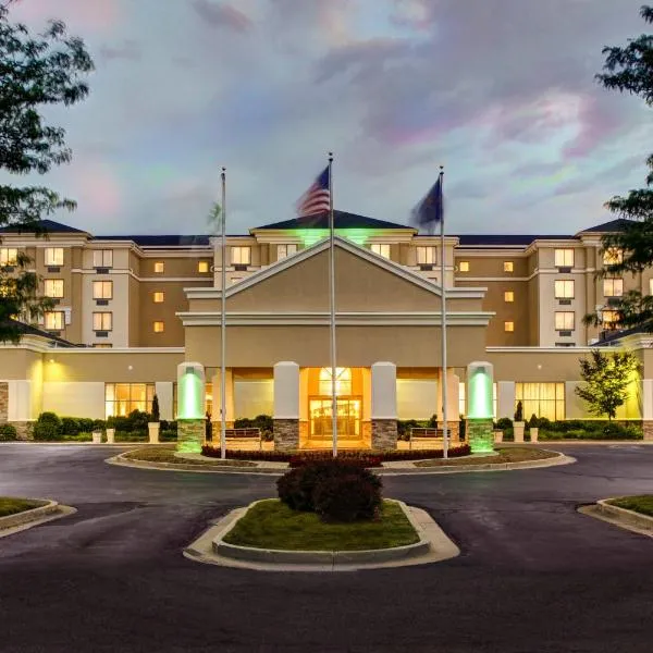 印第安纳波利斯卡梅尔福朋喜来登酒店，位于Zionsville的酒店