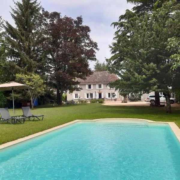 le domaine du chaffard，位于莱萨韦尼埃的酒店