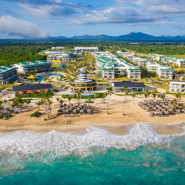Ocean el Faro Resort - All Inclusive，位于Higuey的酒店