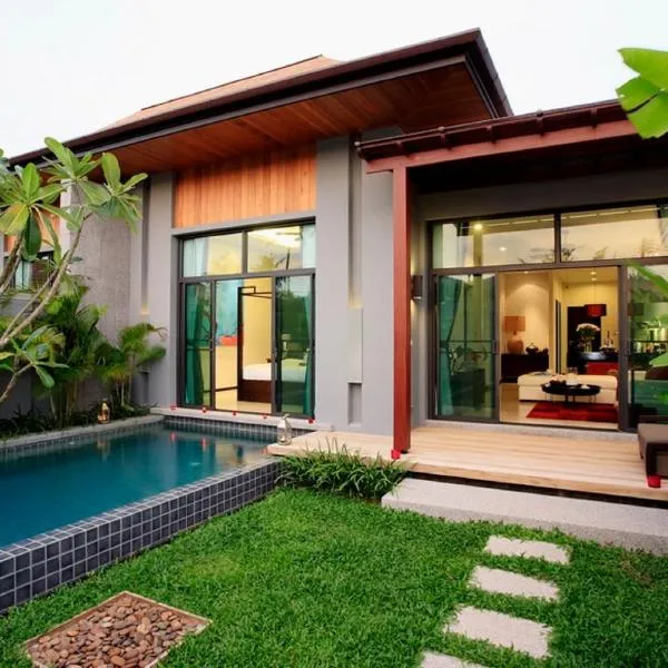 Two Villas HOLIDAY - Onyx Style Nai Harn Beach, Phuket，位于卡塔海滩的酒店