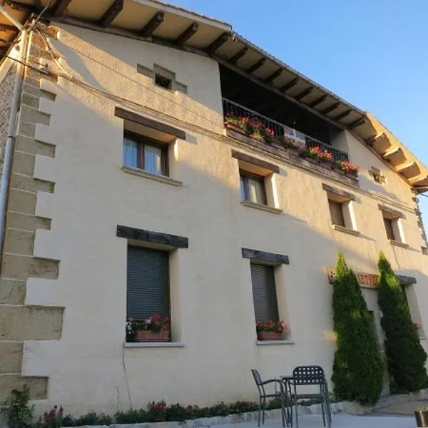 赫拉内克斯旅馆，位于Montejo de San Miguel的酒店