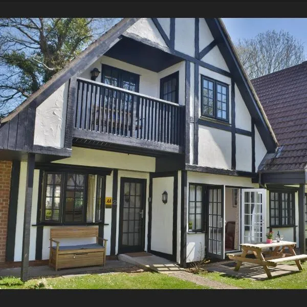 36 Tudor Court, Tolroy Manor，位于Saint Erth的酒店