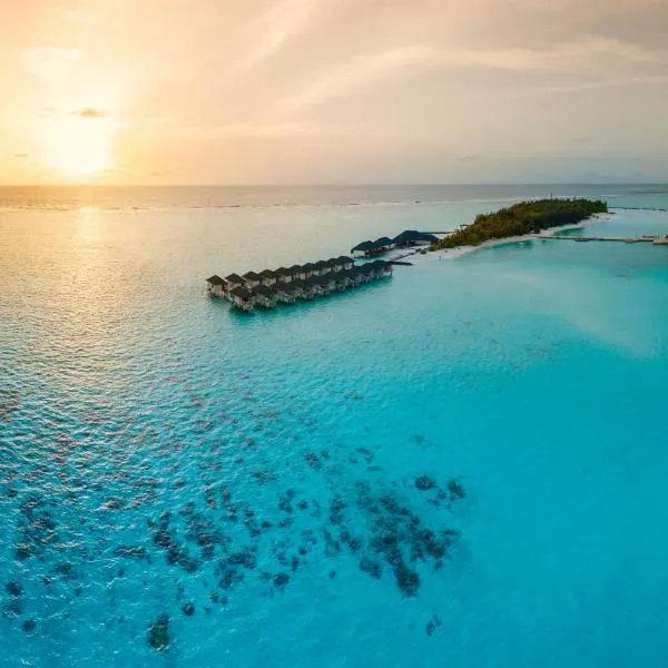 夏天岛马尔代夫度假酒店，位于北马累环礁的酒店