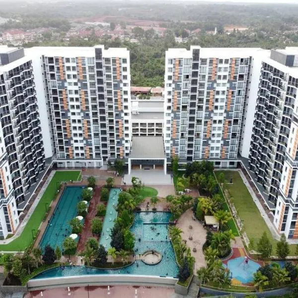 Casa Raudhah @ Timurbay Seafront Residence，位于Kampung Sungai Karang的酒店