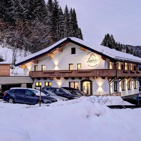 Hotel-Restaurant Bike&Snow Lederer，位于霍赫克尼希山麓丁滕的酒店