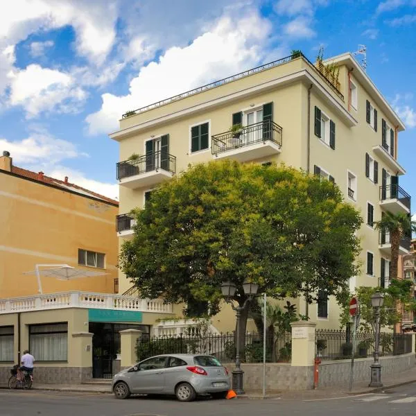 Residence San Marco Suites&Apartments Alassio，位于因佩里亚的酒店