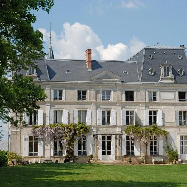 德拉普萨耶城堡住宿加早餐酒店，位于阿夫尔和伊通韦尔讷伊的酒店