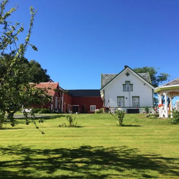 Strømnes - Oldefars gjestehus Inderøy，位于Straumen的酒店