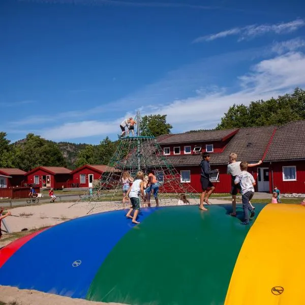 索斯特兰假日公园，位于Jåsund的酒店