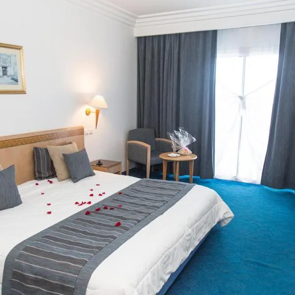 Bizerta Resort Congres & SPA，位于Al Matlīn的酒店