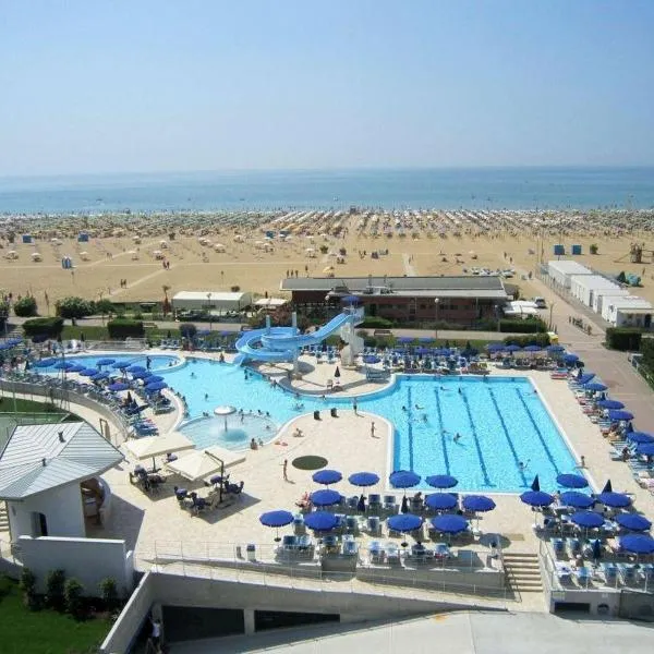 Hotel Lido Bibione Beach，位于比比翁的酒店