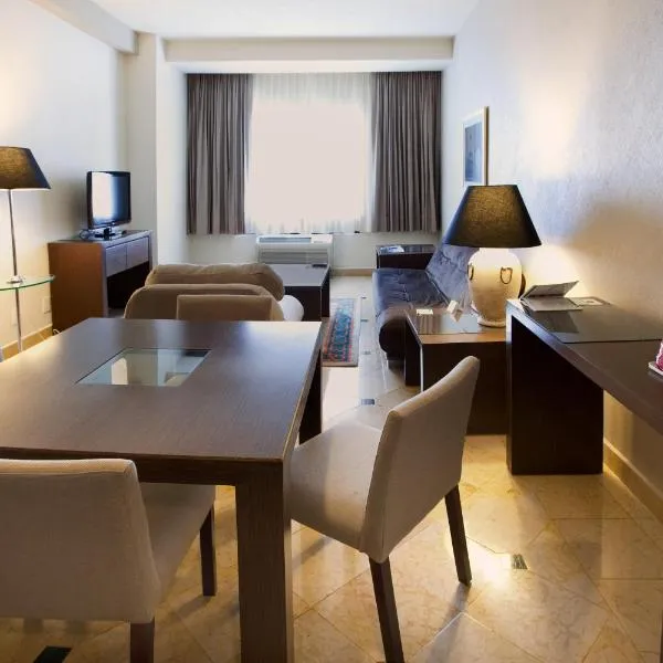 普埃布拉诺里亚假日酒店，位于普埃布拉的酒店