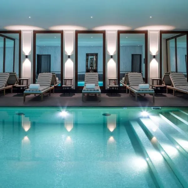 J.K. Place Paris，位于巴黎的酒店