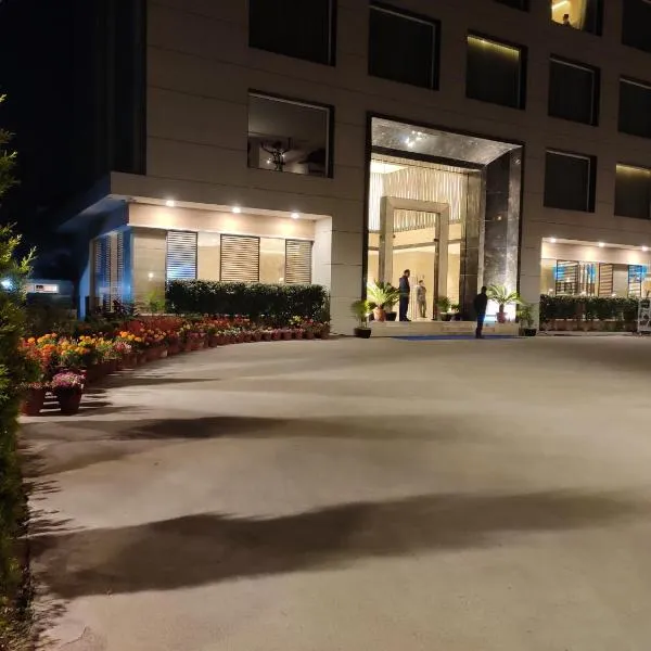 Novanta Jamshedpur，位于贾姆谢德布尔的酒店