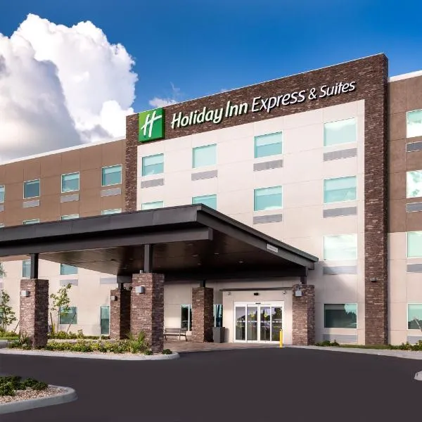 Holiday Inn Express & Suites - Punta Gorda, an IHG Hotel，位于Cleveland的酒店