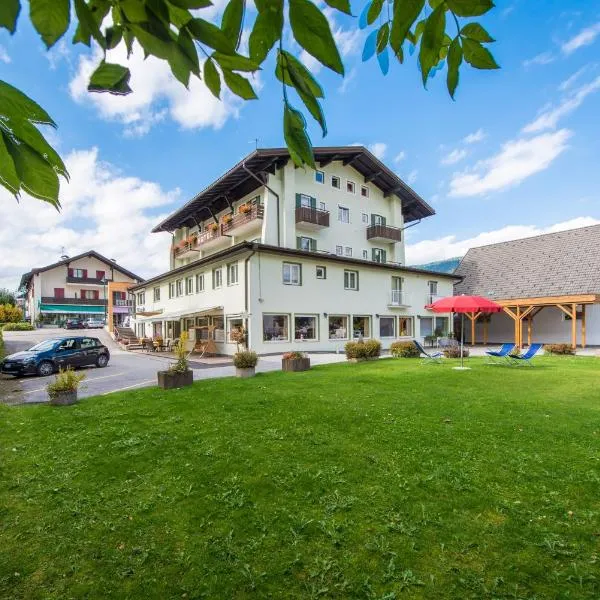 Hotel Nocker，位于多比亚科的酒店