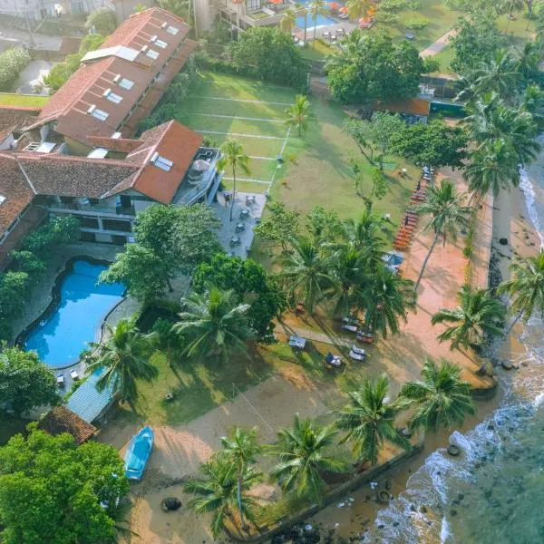伯爵礁酒店，位于Paiyagala South的酒店