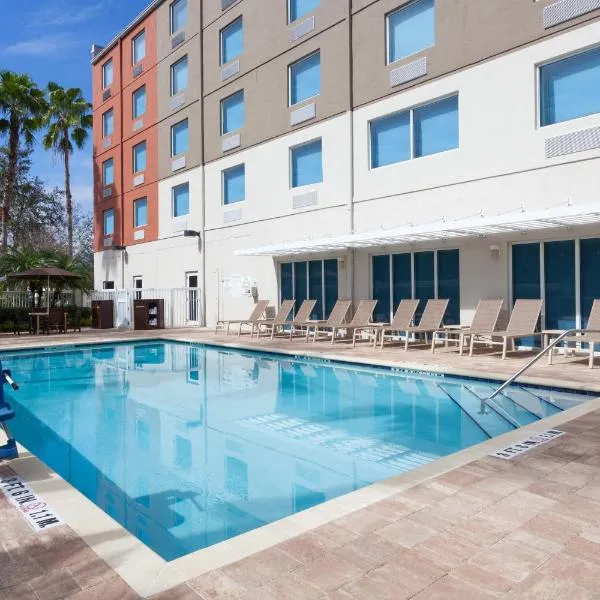 Holiday Inn Express Hotel & Suites Fort Lauderdale Airport/Cruise Port, an IHG Hotel，位于劳德代尔堡的酒店