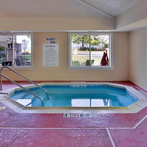 圣若瑟智选假日套房酒店，位于圣约瑟夫的酒店