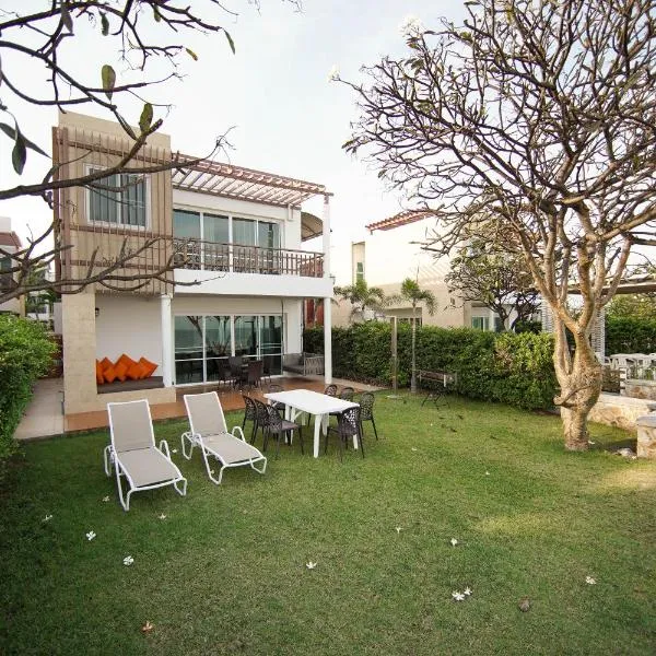 Simantra Private Villas，位于七岩海滩的酒店