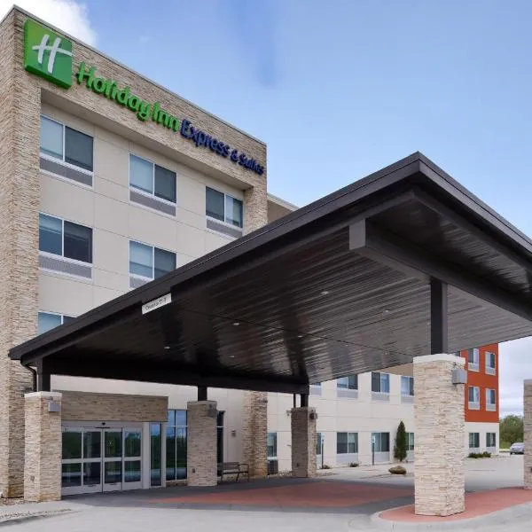 Holiday Inn Express & Suites - Kansas City - Lee's Summit, an IHG Hotel，位于Grain Valley的酒店