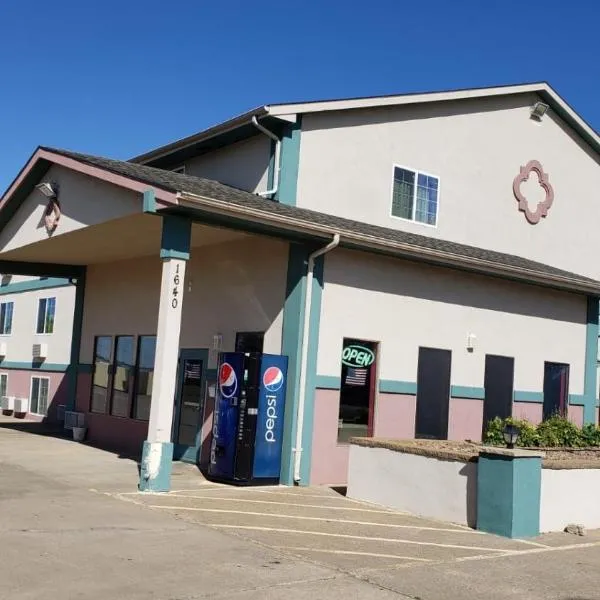 萨利纳价值套房酒店，位于萨利纳的酒店