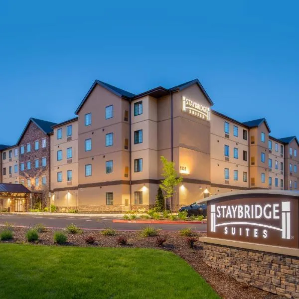 Staybridge Suites - Hillsboro North by IHG,位于希尔斯伯勒的酒店